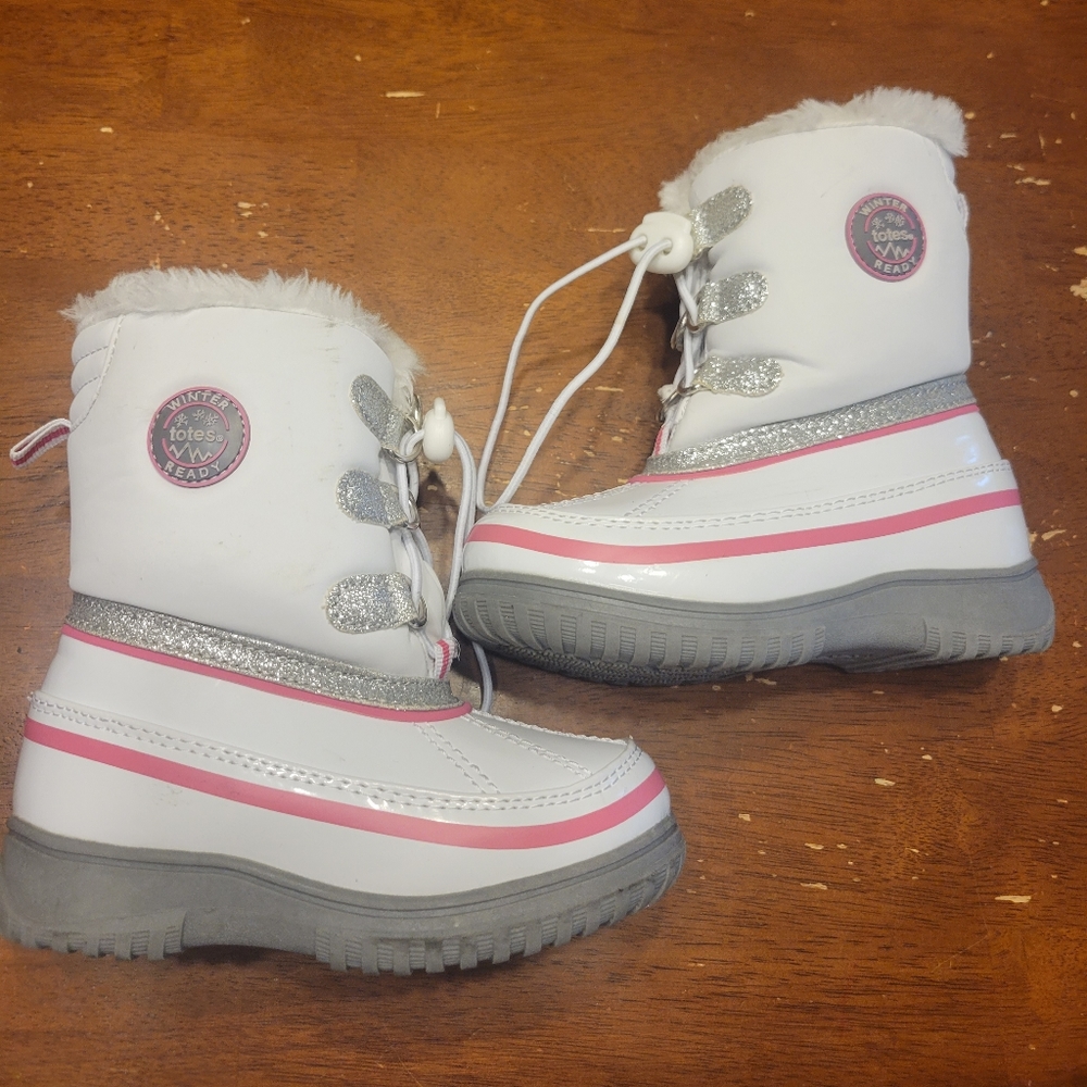 Totes boots